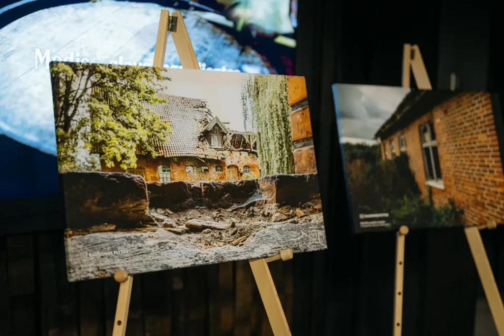 raudona plyta istoriku R Petrausko ir V Rakucio diskusija 006