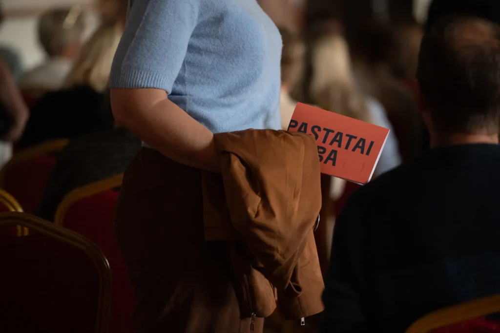 paskaita ka kalba raudonu plytu pastatai 005