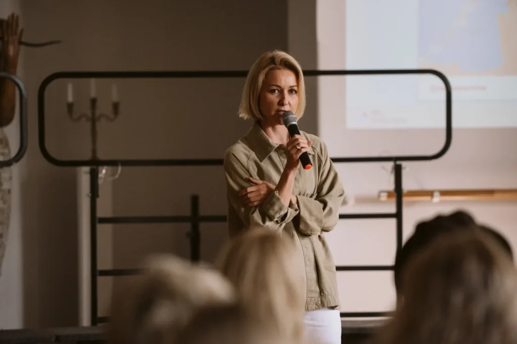 paskaita ka kalba raudonu plytu pastatai 027