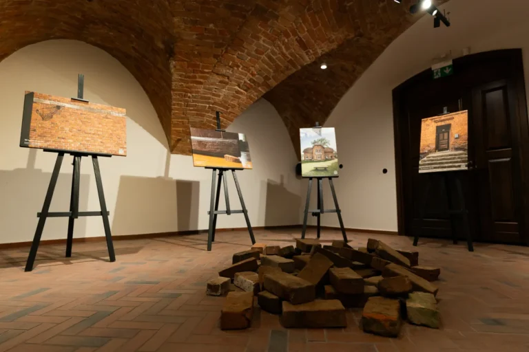 Tauragėje atidaryta fotografijų paroda – veiks iki balandžio 30 d.