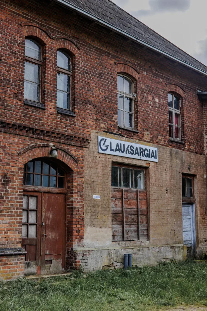 raudonos plytos lauksargiu gelezinkelio stotis v setkauske 002