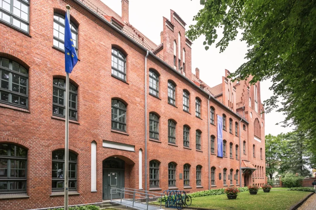 Buvusi Klaipėdos mokytojų seminarija, dabar universiteto fakultetas